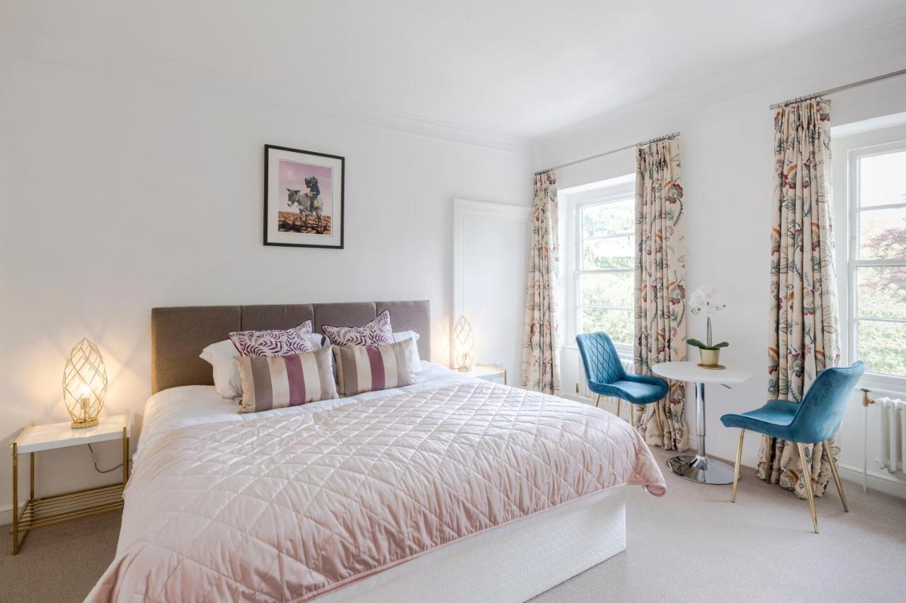4 Berkeley Square I Your Apartment Бристоль Экстерьер фото